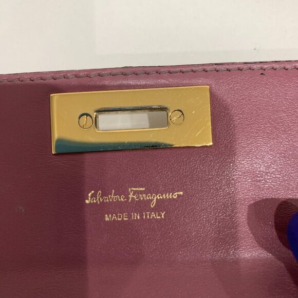 Salvatore Ferragamo Burgundy and Beige Wallet PRISTINE - Picture 7 of 10